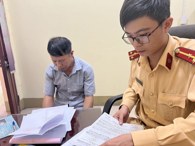 Bắc Giang: Phạt nặng lái xe ô tô con đi ngược chiều trên đường cao tốc  - Ảnh 1.