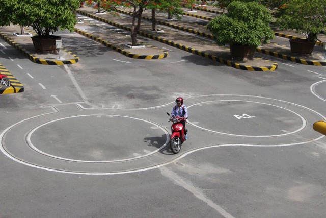 Đề xuất nhiều quy định mới đối với người điều khiển và phương tiện tham gia giao thông - Ảnh 2.