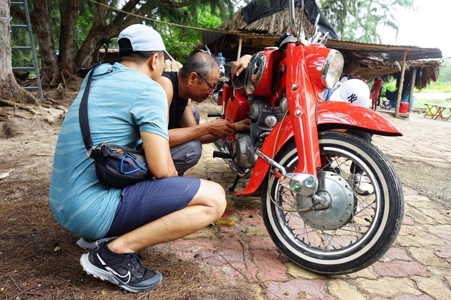 “Chơi” xe cổ, khổ đủ đường mà vẫn nhiều người mê - Ảnh 7.