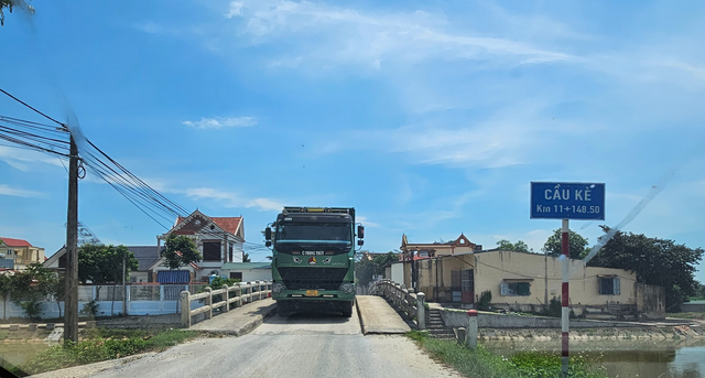 Thanh Hóa: Tạm dừng lưu thông qua cầu Kè để sửa chữa - Ảnh 1.