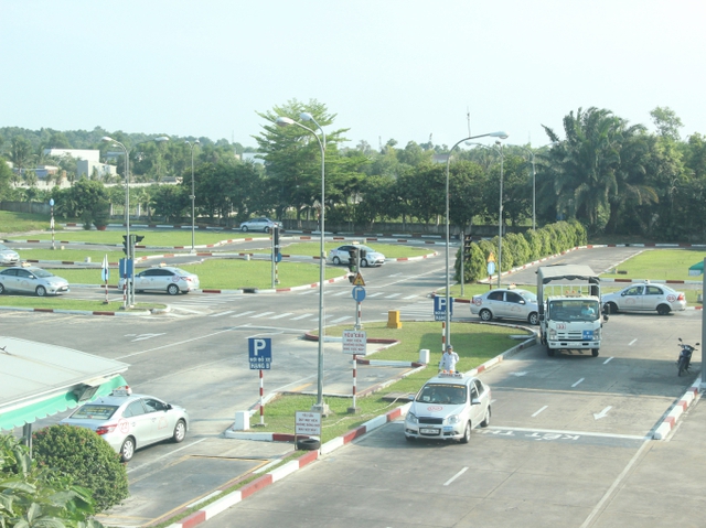 TP.HCM: Phát hiện 3 thí sinh sử dụng công nghệ cao gian lận thi sát hạch lái xe - Ảnh 1.
