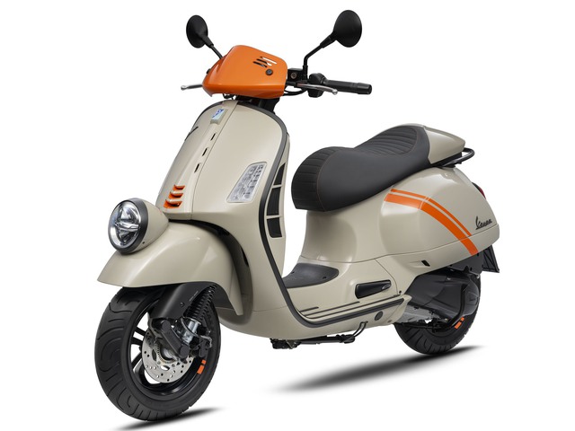 Ra mắt Vespa GTV 2023 trang bị động cơ hiệu suất mạnh nhất của Piaggio  - Ảnh 4.
