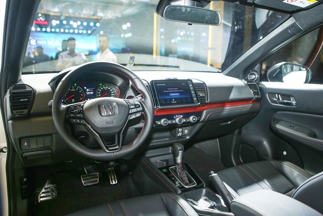 Khoang nội thất Honda City 2023 cũng được chau chuốt lại và nâng cấp.