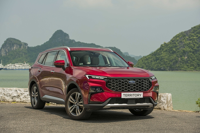 Khách hàng mua mẫu xe Ford Territory lắp ráp trong nước có thể được giảm giá cao nhất hơn 100 triệu đồng.