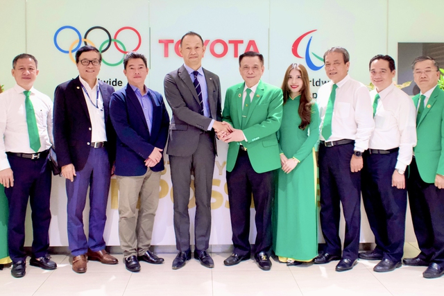 Toyota Việt Nam thoả thuận "bán rẻ" 10.000 xe cho Mai Linh - Ảnh 1. Toyota Việt Nam thoả thuận "bán rẻ" 10.000 xe cho Mai Linh - Ảnh 1.