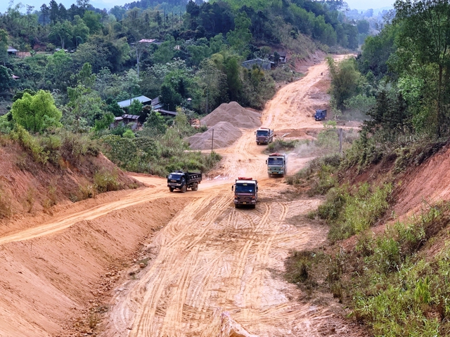 Tuyến tránh TP.Cao Bằng chậm tiến độ, Bộ GTVT chỉ đạo "nóng" - Ảnh 1. Tuyến tránh TP.Cao Bằng chậm tiến độ, Bộ GTVT chỉ đạo "nóng" - Ảnh 1.