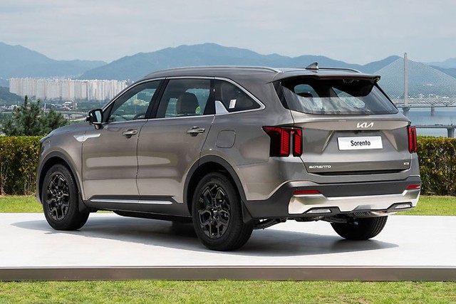 Soi chi tiết Kia Sorento 2024, với giá quy đổi chỉ hơn 600 triệu đồng - Ảnh 3. Soi chi tiết Kia Sorento 2024, với giá quy đổi chỉ hơn 600 triệu đồng - Ảnh 3.