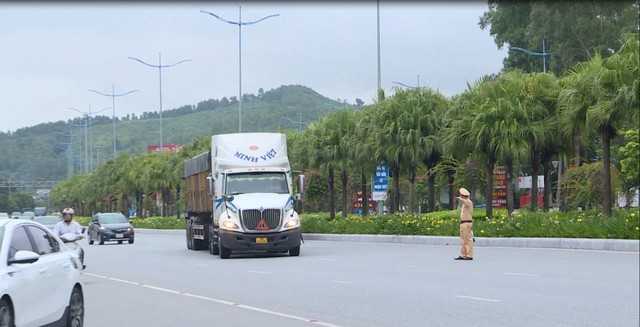 Quảng Ninh: Phát hiện nhiều tài xế dương tính với chất ma túy - Ảnh 1.