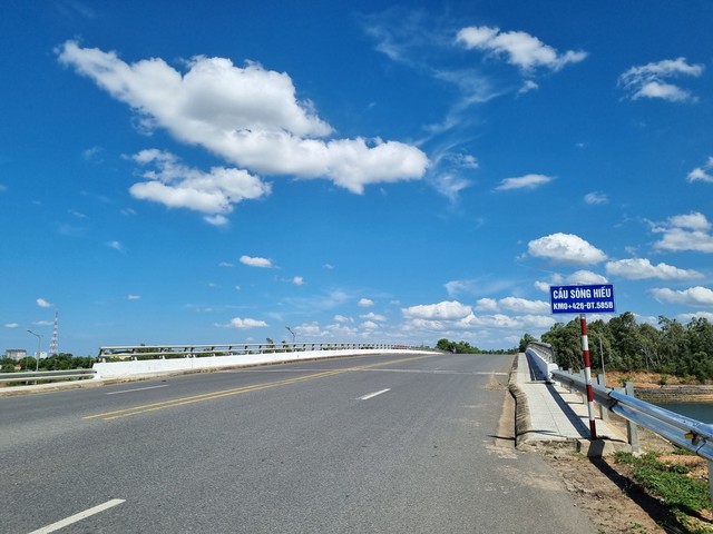 Quảng Trị đầu tư 230 tỷ đồng xây dựng tuyến đường tránh phía Đông TP. Đông Hà - Ảnh 1.