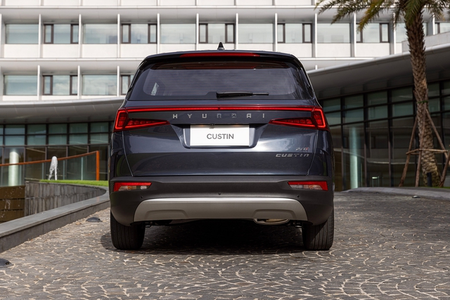 Hyundai Custin 2023