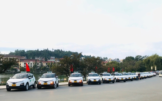 Taxi Xanh Sapa mua và thuê 250 ô tô điện VinFast - Ảnh 2. Taxi Xanh Sapa mua và thuê 250 ô tô điện VinFast - Ảnh 2.