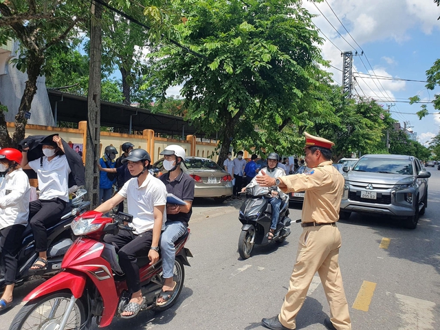 Tổ chức giao thông, phục vụ các hoạt động kỷ niệm chuyến thăm của lãnh tụ Fidel Castro tại Quảng Trị - Ảnh 1.
