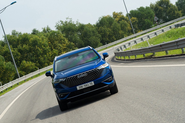 Khách hàng mua mẫu xe Haval H6 Hybrid thời gian này có thể tiết kiệm được khoản tiền 210 triệu đồng so với hồi cuối năm 2023.