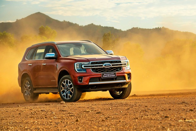 Đây được xem là “trái ngọt” mà Ford Everest gặt hái được sau khi thế hệ hoàn toàn mới ra mắt hồi quý III/2022.  Thế giới xe tuần qua: Loạt xe "gánh team", Hyundai vượt mặt Toyota, xe Thái khuấy đảo thị trường ô tô nhập khẩu