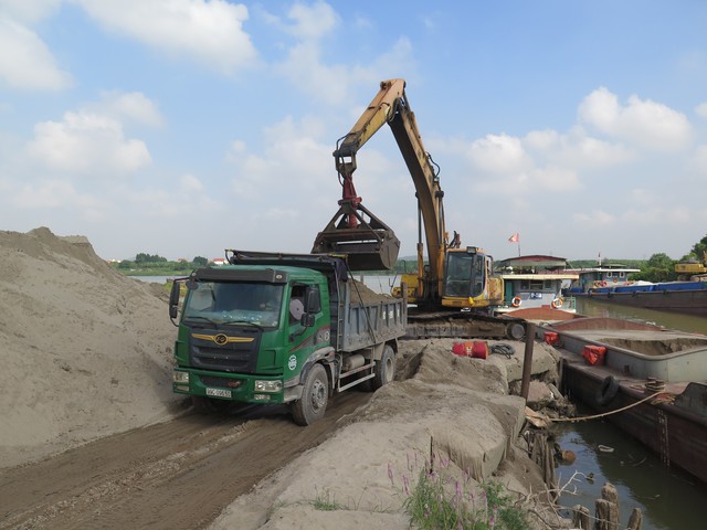 Từ ngày 10/3, chính thức phân cấp, thay đổi đầu mối cấp phép bến thủy - Ảnh 1.