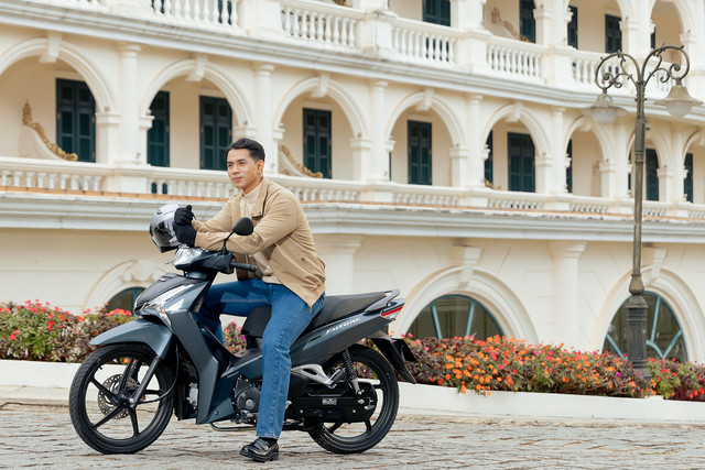 Mẫu xe số nam tính Honda Future 125 FI phiên bản mới 2024 chủ yếu thay đổi các thiết kế. Mẫu xe số nam tính Honda Future 125 FI phiên bản mới 2024 chủ yếu thay đổi các thiết kế.