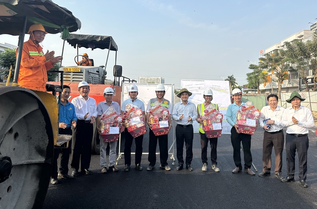 Đẩy nhanh công tác giải phóng mặt bằng dự án mở rộng quốc lộ 50, đảm bảo thi công xuyên Tết- Ảnh 3.