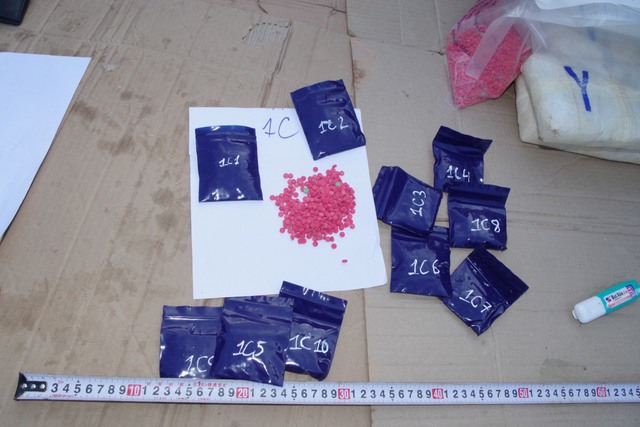 Bắt giữ hai đối tượng vận chuyển ma túy trên Quốc lộ 9- Ảnh 3.