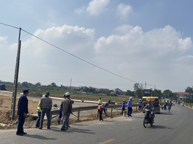 Đóng 4 điểm đấu nối trái phép vào quốc lộ và đường Hồ Chí Minh qua Thanh Hóa- Ảnh 3.