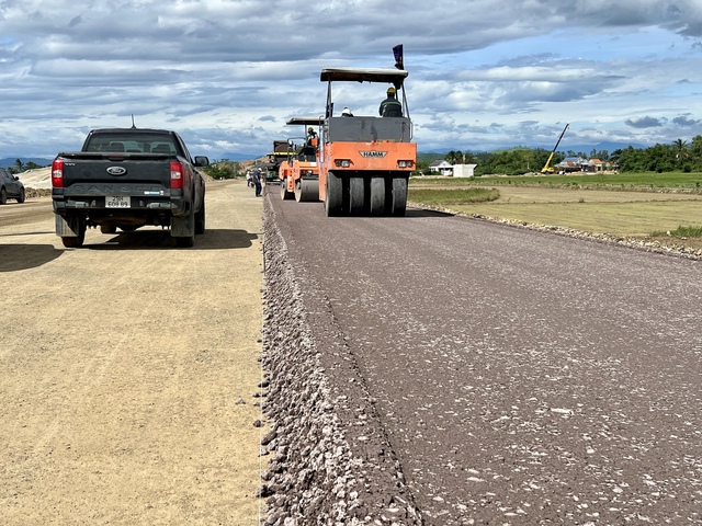 Chính phủ yêu cầu đẩy mạnh phát triển hệ thống cao tốc, sân bay, bến cảng- Ảnh 1.