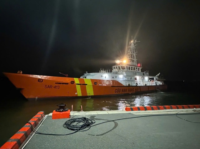 Khẩn trương cứu thuyền viên nước ngoài ngặp nạn trên vùng biển Vũng Tàu - Ảnh 2.