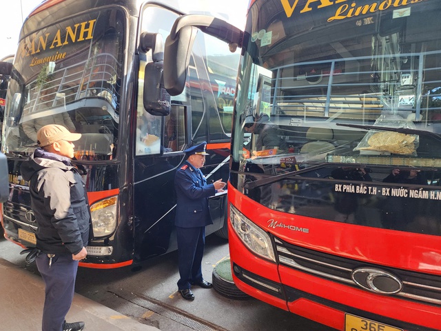 Vì sao doanh nghiệp vận tải phải bắt buộc có bộ phận theo dõi ATGT?- Ảnh 2.