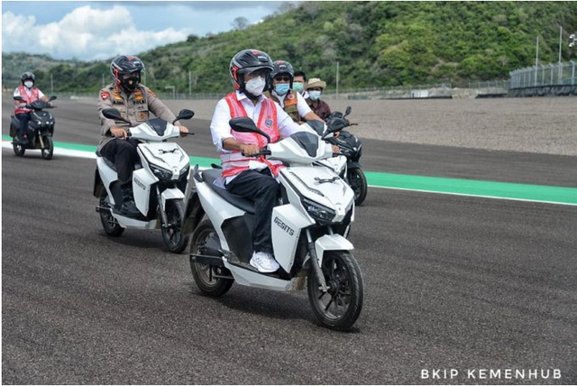 Một số chính sách phát triển xe điện trên thế giới - Ảnh 2.