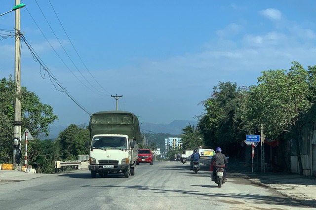 Quảng Ninh: Sớm nâng cấp tỉnh lộ 338 nối TX. Quảng Yên với TP. Uông Bí - Ảnh 2.