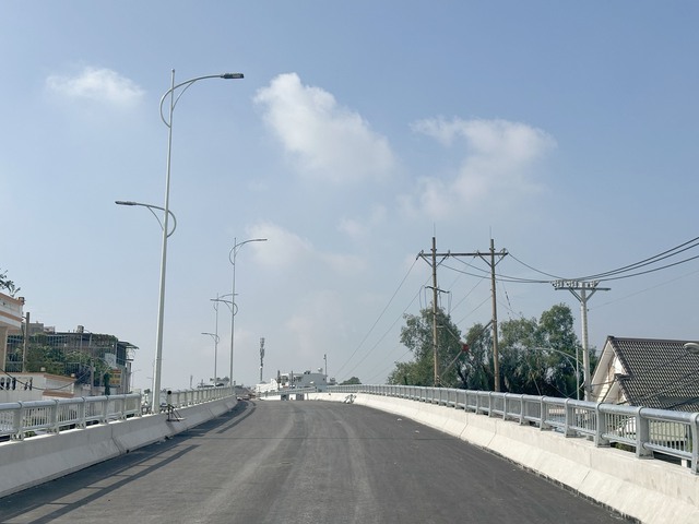 Ngày mai (28/11) thông xe cầu Rạch Đỉa hơn 500 tỷ đồng, vượt tiến độ hơn một tháng- Ảnh 2.
