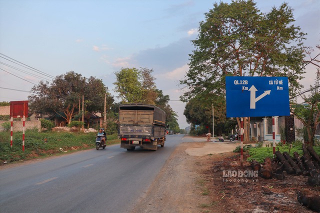 Đề nghị mở rộng QL12B đoạn qua xã Ngọc Mỹ, Tân Lạc, Hòa Bình - Ảnh 1.