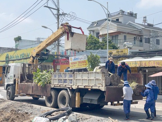 TP. HCM chiêm ngưỡng cầu Rạch Đỉa hơn 500 tỷ đồng chuẩn bị hoàn thành thông xe - Ảnh 6.