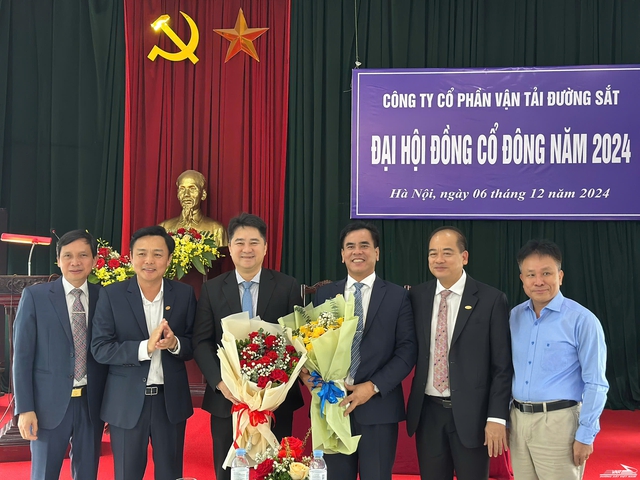 Công ty CP Vận tải đường sắt thay đổi thành viên Hội đồng quản trị- Ảnh 1. Công ty CP Vận tải đường sắt thay đổi thành viên Hội đồng quản trị- Ảnh 1.