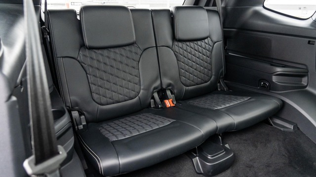 Ford Everest Platinum sắp về Việt Nam, giá dự kiến 1,7 tỷ đồng- Ảnh 10. Ford Everest Platinum sắp về Việt Nam, giá dự kiến 1,7 tỷ đồng- Ảnh 10.