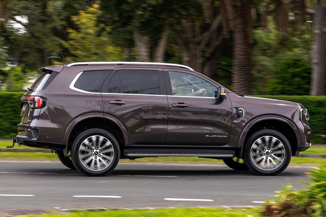 Ford Everest Platinum sắp về Việt Nam, giá dự kiến 1,7 tỷ đồng- Ảnh 12. Ford Everest Platinum sắp về Việt Nam, giá dự kiến 1,7 tỷ đồng- Ảnh 12.