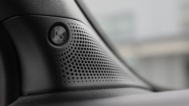 Ford Everest Platinum sắp về Việt Nam, giá dự kiến 1,7 tỷ đồng- Ảnh 9. Ford Everest Platinum sắp về Việt Nam, giá dự kiến 1,7 tỷ đồng- Ảnh 9.