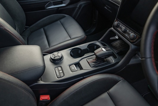 Khu vực cần số. Khu vực cần số.