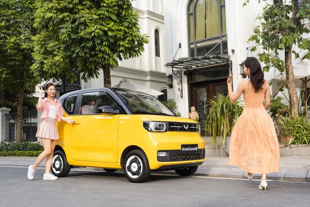 Mẫu ô tô điện Trung Quốc Wuling HongGuang Mini EV phải liên tục giảm giá để có thể cạnh tranh trên thị trường ô tô Việt Nam.