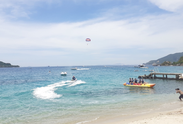 Từ 10/4, thay đổi đầu mối quản lý vùng nước hoạt động vui chơi giải trí - Ảnh 1.