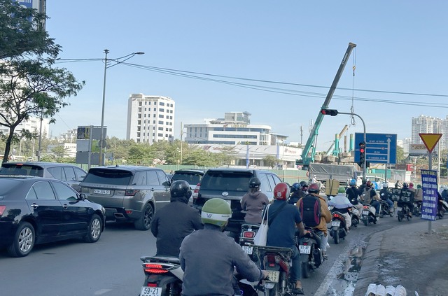 Bí thư Thành ủy TP. HCM: Thi công hầm chui Nguyễn Văn Linh phải hạn chế ảnh hưởng đến đi lại của người dân- Ảnh 3.