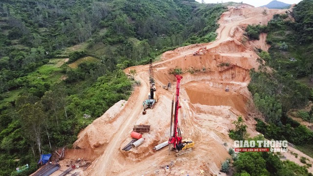 Đề xuất sớm đầu tư cao tốc Bắc Kạn - Cao Bằng, Bộ GTVT nói gì?- Ảnh 1.
