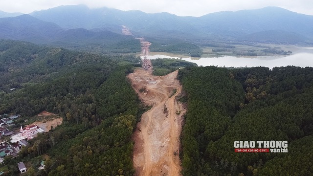 Bộ GTVT yêu cầu các nhà đầu tư cao tốc Diễn Châu - Bãi Vọt Bộ GTVT yêu cầu các nhà đầu tư cao tốc Diễn Châu - Bãi Vọt
