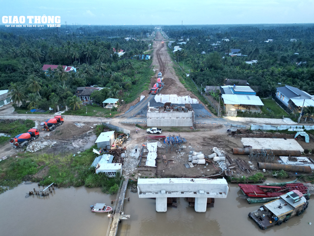 Bộ GTVT đề nghị Tiền Giang đẩy nhanh giải phóng mặt bằng thi công cầu Rạch Miễu 2- Ảnh 1. Bộ GTVT đề nghị Tiền Giang đẩy nhanh giải phóng mặt bằng thi công cầu Rạch Miễu 2- Ảnh 1.