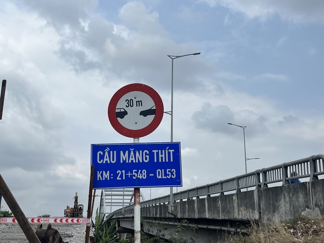 Dự án nâng cao tĩnh không các cầu đường bộ phía Nam đang thi công ra sao?- Ảnh 3. Dự án nâng cao tĩnh không các cầu đường bộ phía Nam đang thi công ra sao?- Ảnh 3.