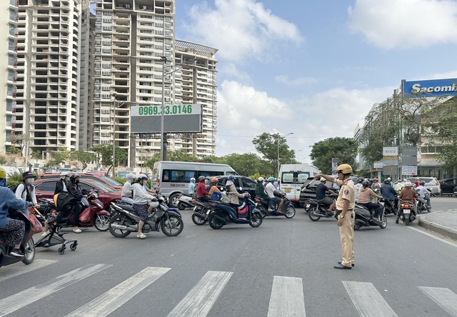 Điều chỉnh nút giao thông Dự án hầm chui Nguyễn Văn Linh - Nguyễn Hữu Thọ nhằm giảm kẹt xe- Ảnh 5.