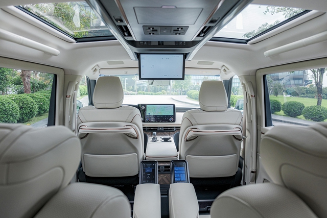 Cận cảnh Lexus LM 2024 – MPV hạng sang đắt nhất Việt Nam- Ảnh 7.