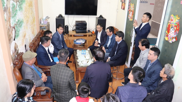 Khẩn trương đưa các thuyền viên Việt Nam trên tàu hàng trúng tên lửa của Houthi về nước- Ảnh 1.