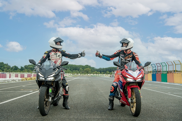 Mẫu mô tô phân khối nhỏ Honda CBR 150R. Mẫu mô tô phân khối nhỏ Honda CBR 150R.