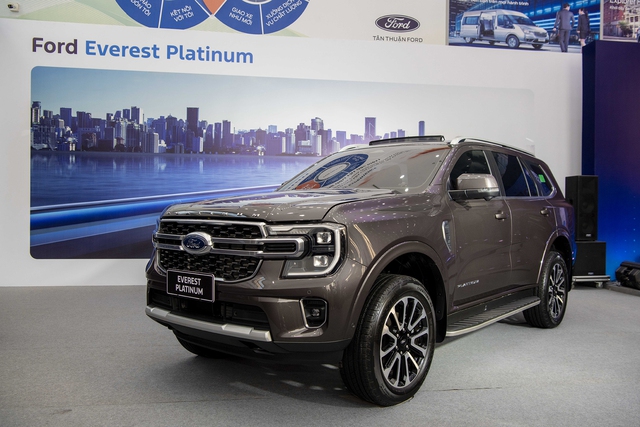 Phiên bản Ford Everest Platinum.