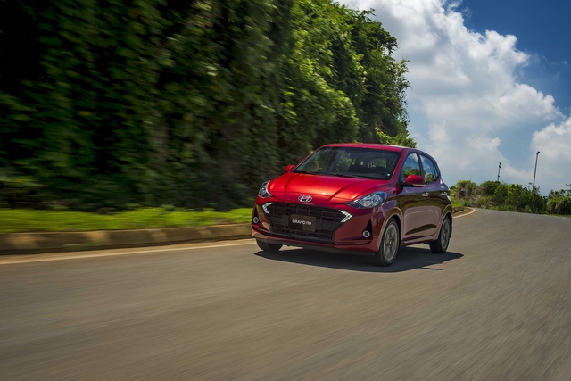 Mẫu xe Hyundai Grand i10 đạt sản lượng bán hàng 598 chiếc trong tháng 3/2024, tăng gấp 2,3 lần so với tháng liền trước. Mẫu xe Hyundai Grand i10 đạt sản lượng bán hàng 598 chiếc trong tháng 3/2024, tăng gấp 2,3 lần so với tháng liền trước.