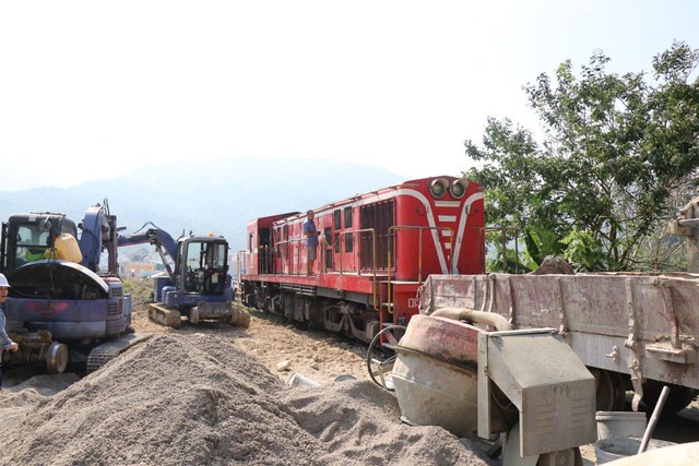 Bộ GTVT đề nghị Công an tiếp tục phối hợp khắc phục sự cố hầm Bãi Gió- Ảnh 2.